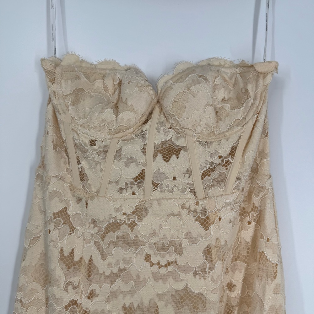 NWT Lovers + Friends FERRARO GOWN in Nude - Picture 5 of 13